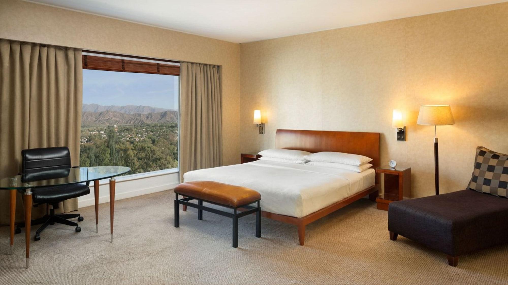 Park Hyatt Mendoza Hotel, Casino&Spa Kültér fotó A guest room at the JW Marriott Desert Springs Resort and Spa