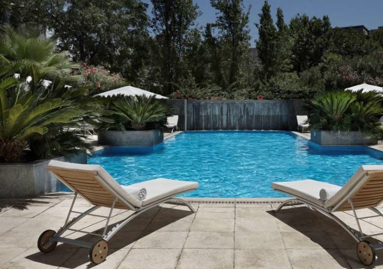 Park Hyatt Mendoza Hotel, Casino&Spa Kültér fotó The pool at the Four Seasons Hotel